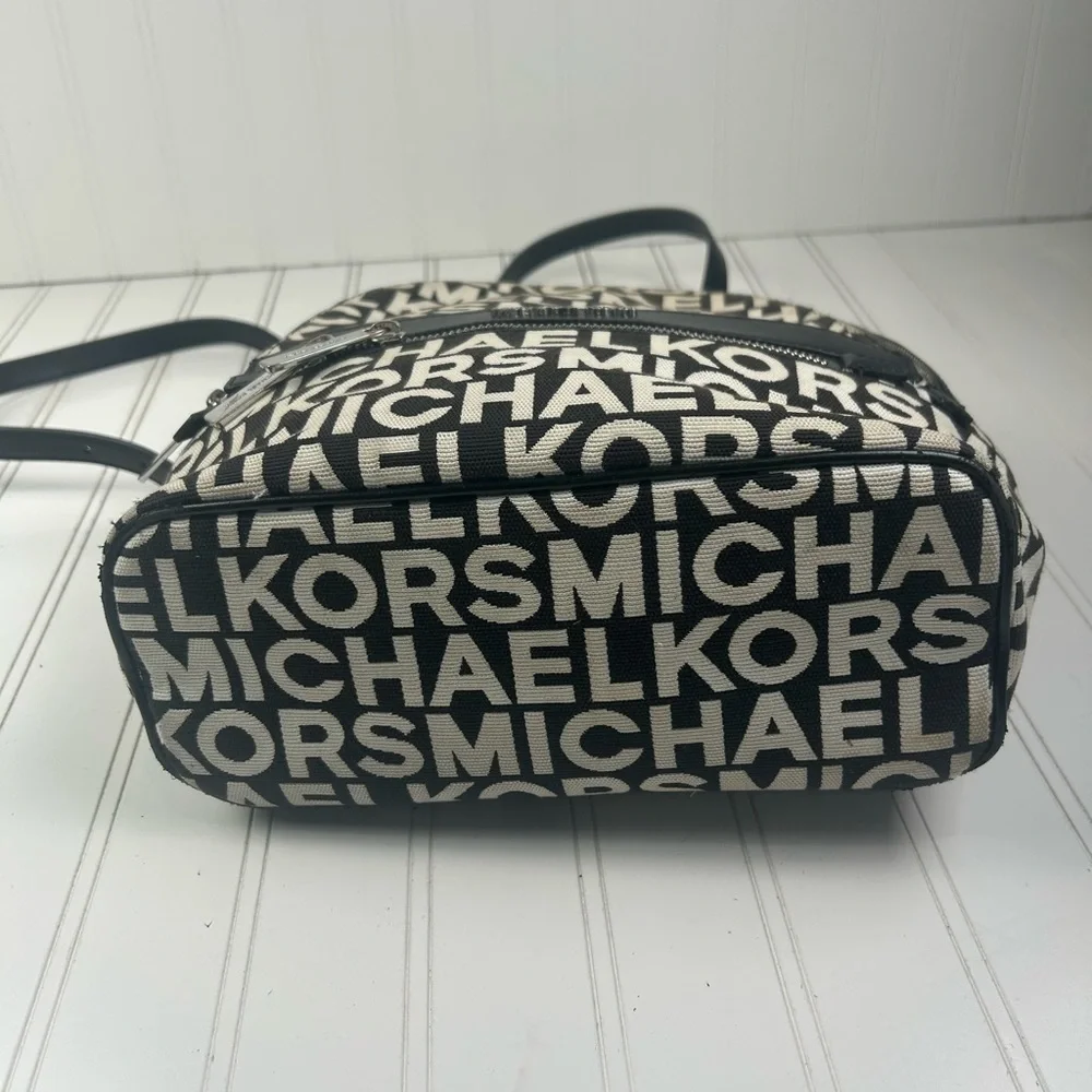 Michael Kors Kenly Large Backpack 35S0SY9B7J Black Multi White Logo NWT - Picture 6 of 10